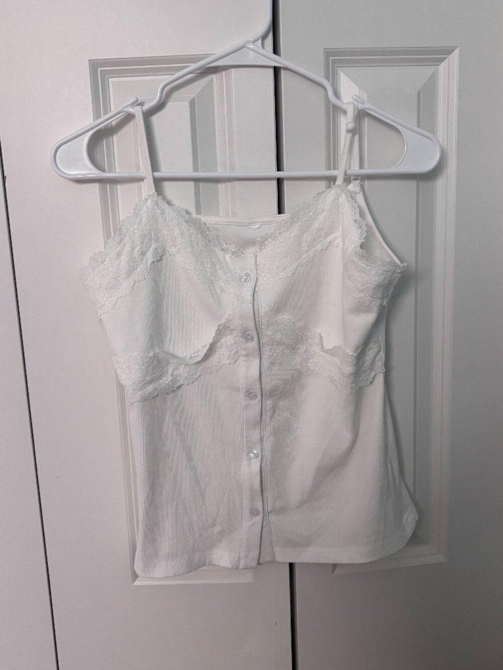 Brand New White Lace Trim Button Front Camisole Tank Top Size M Medium